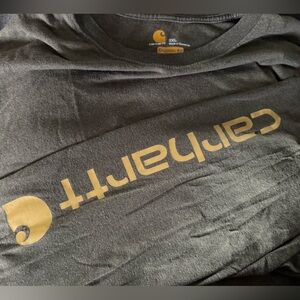 Carhartt Tee with gold Logo